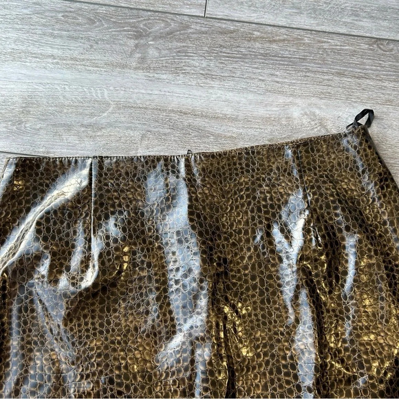 Valenti Snakeskin Faux Patent Leather Mini Skirt - Picture 2 of 12